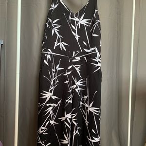 Black and white summer/ fall Jumpsuit 3/4 length